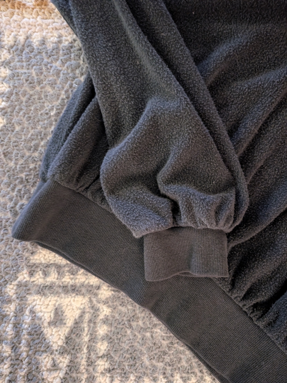 Cozy Women's Charcoal Fleece Pullover Sweatshirt - Picture 2 of 3